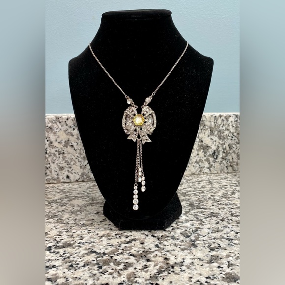 Betsy Johnson silver bow necklace - Picture 1 of 1